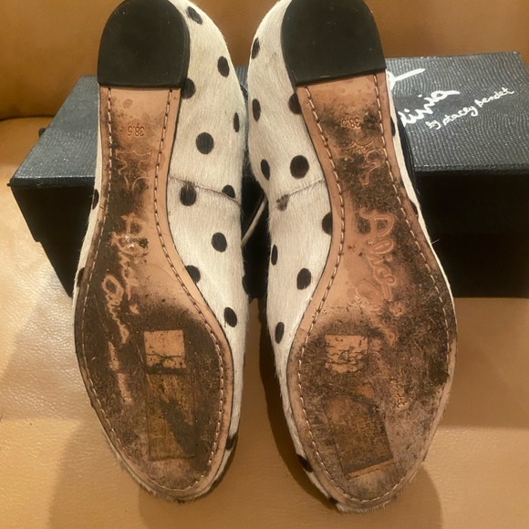 Alice & Olivia polka dot calf hair ballet flats with ankle strap. Size 8 1/2 - Picture 11 of 11